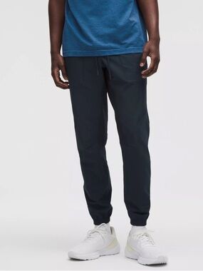 Lululemon Men’s Navy License to Train Jogger